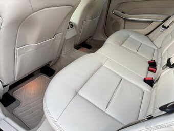 Mercedes-Benz E Trieda 350Cdi 190kw 4 matic SK auto - 18