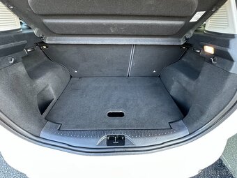 Ford B-MAX 1.0/74kW Eco Boost 1.Maj ČR r.v. 2015 - 18