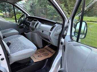 Opel Vivaro Life 2.5 Cdti 145ps • 9- miestný buss • - 18