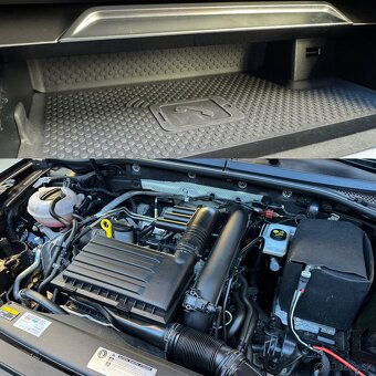 VOLKSWAGEN PASSAT VARIANT, 1,4 TSI, MANUÁL, 5/2017, LED - 18