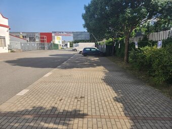 715f Nájom komerčných priestorov a skladu Košice - 18