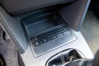 Volkswagen Touran 1.6 TDI BlueMotion Technology Comfortline - 18