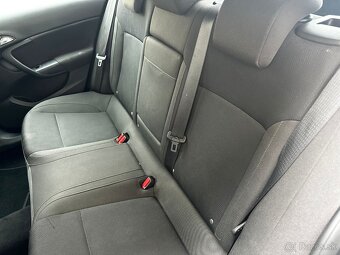 Opel Insignia 2.0 CDTI - 18