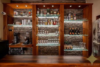 Exkluzívne na predaj polyfunkčný objekt v meste Banská Štiav - 18