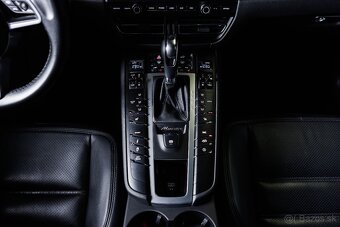 Porsche Macan GTS - 18