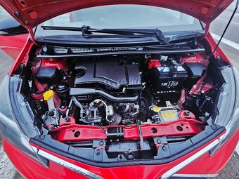 Toyota Yaris - 18