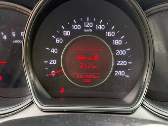 ► KIA CEE’D 1,6 CRDI - 100 kW, PARK. SENZORY ◄ - 18