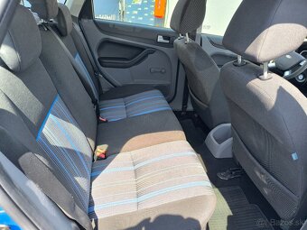 Ford Focus Kombi - 18