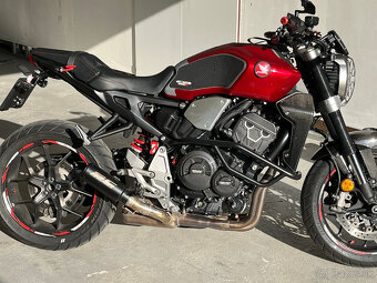 Honda CB1000R - 18