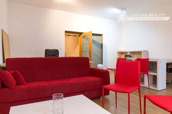 Atraktívny priestor (70 m2) centrum Sp. Nová Ves - 18