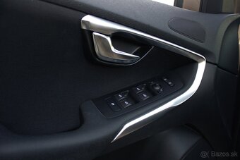 Volvo V40 D2 Powershift AT6 - 18