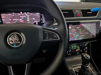 Škoda Superb Combi Scout 2.0 TDI 4x4 Panorama,Dsg, Webasto - 18