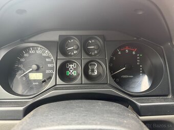 Mitsubishi Panero Montero 3.2D - 18