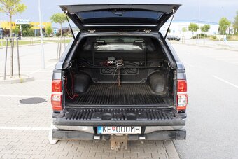 Toyota Hilux z roku 2014 - 18
