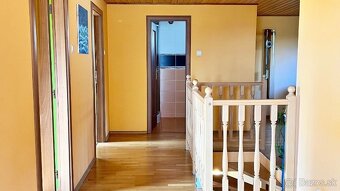 VYŠNÝ KLATOV - 6 IZBOVÝ RD S VÝMEROU 300 M2, POZEMOK 1221 M2 - 18