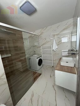 Luxusný 3 izbový mezonetový byt v UrbanParku (105 m2)-Trenčí - 18