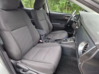 Toyota Auris 1.8 I VVT-i HybridSD Style - 18