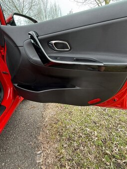 Kia Ceed Combi SW 1.6 CRDI 100Kw GT- LINE - 18