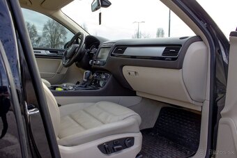 Volkswagen Touareg 3.0TDi 4x4 2015 - 18