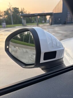 Audi A4 B9 Avant 2,0 TDI qattro S-tronic S-LINE Matrix - 18