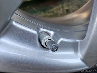 Prakticky nové, originálne disky BMW - 5x120 r16 - 18