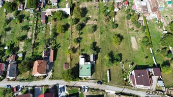 SLOVREAL - Predaj rodinný dom kúsok od mesta Žarnovica v obc - 18