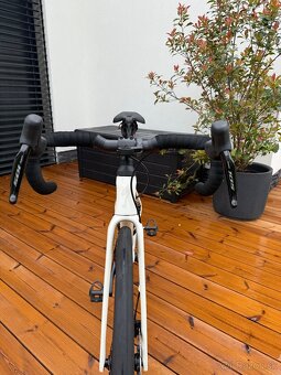 Specialized Roubaix SL8 Sport - 18