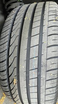 Volkswagen Tiguan 2.0 TDi R-LINE SPORT 4-Motion - 18