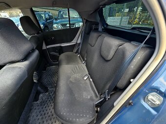 Toyota Yaris 1.0 VVT-I Base - 18