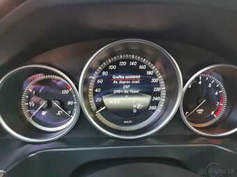 Mercedes E500 - 18