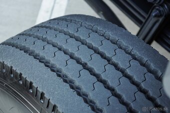 MERCEDES 1218 HÁKOVÝ NOSIČ KONTAJNEROV HYDRAULICKÁ RUKA EU6 - 18