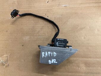 škoda rapid zrkadlo motorček ovladanie budiky bcm pačky - 18