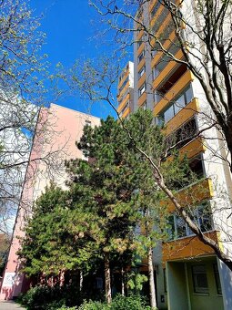 REZERVOVANÝ- Exkluzívne- zrekonštruovaný 3 izb. byt s výnimo - 18