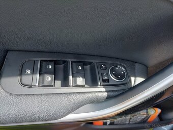 KIA Ceed SW 1,5 T-GDi 6M GOLD GOLD+ 2022 - 18