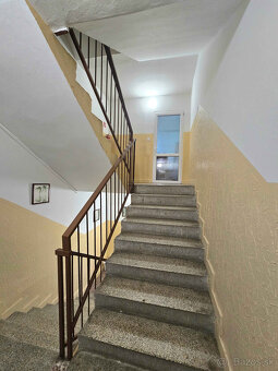 2i byt s možnosťou prerobenia na 3iz.; investičný potenciál - 18