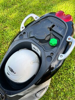 Skúter Yamaha Neos 50 4T čierny - 18