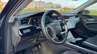 Audi E-tron 50 quattro Basis - 18