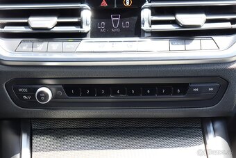 BMW Rad 3 Touring 320d mHEV xDrive A/T - 18