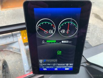 TAKEUCHI TB 370 - RV 2024 260 MTH PLNÁ TOVÁRNÍ ZÁR - 18