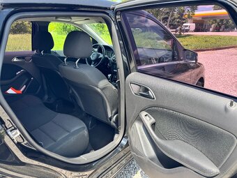 Mercedes-Benz B trieda 160 d - 18