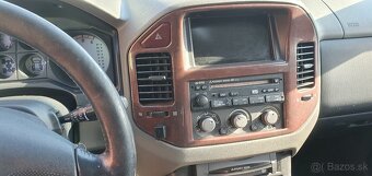 Mitsubishi Pajero - 18