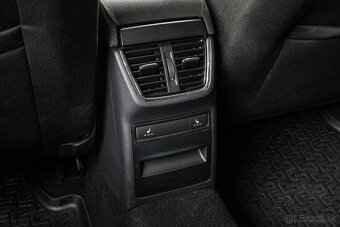 Škoda Octavia Combi 1.4 TSI Elegance DSG - 18