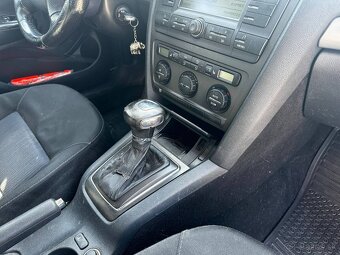 Škoda Octavia Combi 2.0TDI - 18