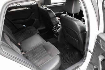 Škoda Superb Combi 2.0 TDI Style Plus, 140kW (2016) - 18