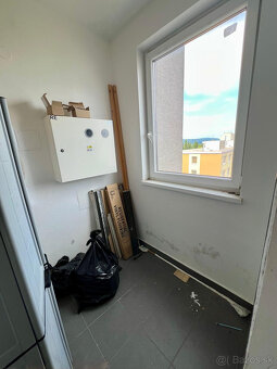 PREDAJ ATRAKTÍVNEHO 3-IZB. BYTU S LOGGIOU V PROSTREDÍ PLNOM - 18