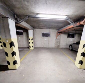 Exkluzívny 2-izbový byt, 65 m2 v centre mesta s parkovaním – - 18