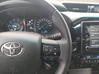 Toyota Hilux DC 2.8 I D-4D Invincible 4x4 A/T odpočet DPH - 18