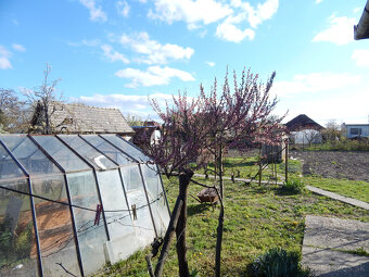 Na predaj priestranný 4 izb. rodinný dom v Martovciach s poz - 18