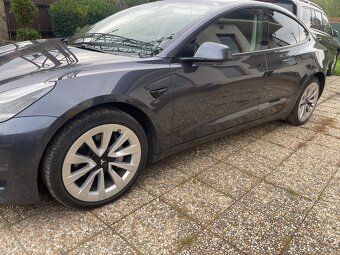 Tesla 3 long - 18
