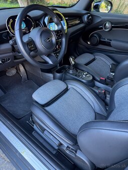 Predám MINI COOPER SE 11/2021 elektrické , ako nové - 18